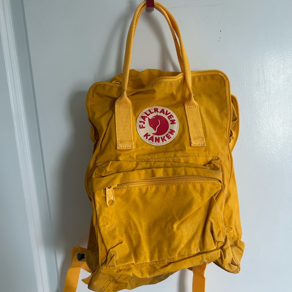 Fjallraven Kånken Bright Yellow Backpack